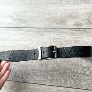 LEVI'S Casual Black Genuine Leather Embossed Belt